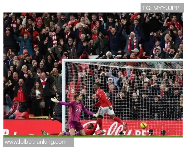 意甲激战国米大胜热刺引发争议判罚引爆全场气氛