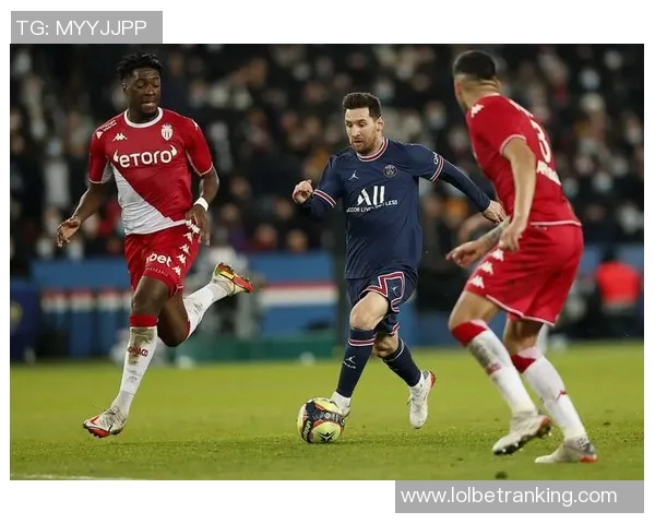 足总杯惊现冷门巴黎圣日耳曼与波尔图战成平局引发全场震惊